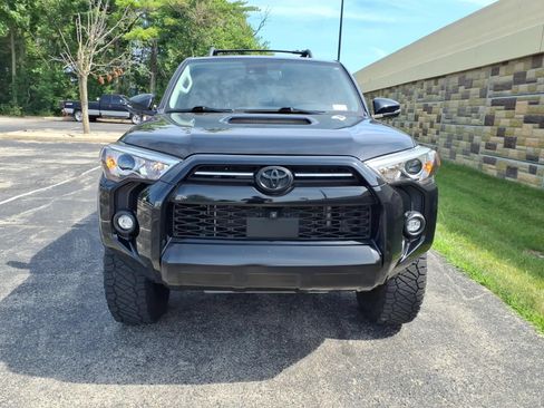 Used 2023 Toyota 4Runner TRD Off-Road Premium w/ Off Road Premium Plus Package AWD/4WD image 3