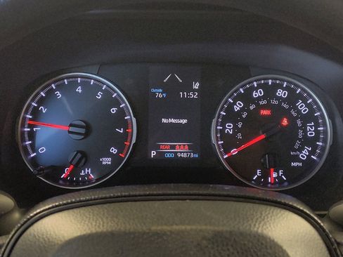 Used 2020 Toyota RAV4 LE image 23