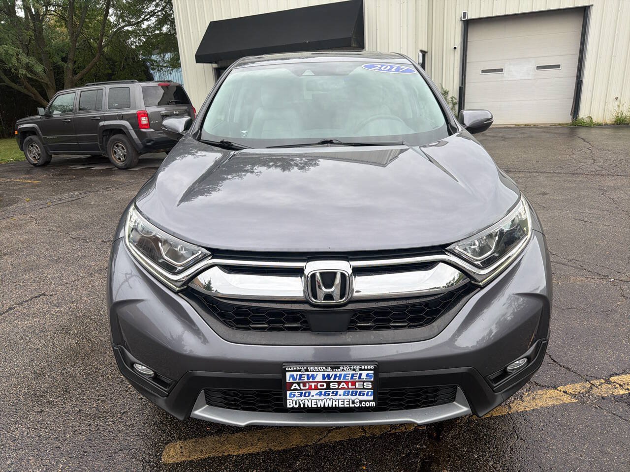 Used 2017 Honda CR-V EX-L image 2