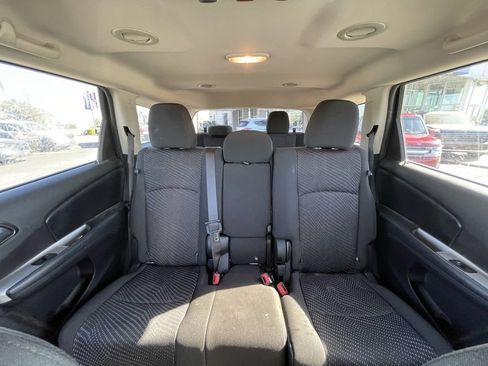 Used 2020 Dodge Journey SE w/ SE Popular Equipment Group image 30