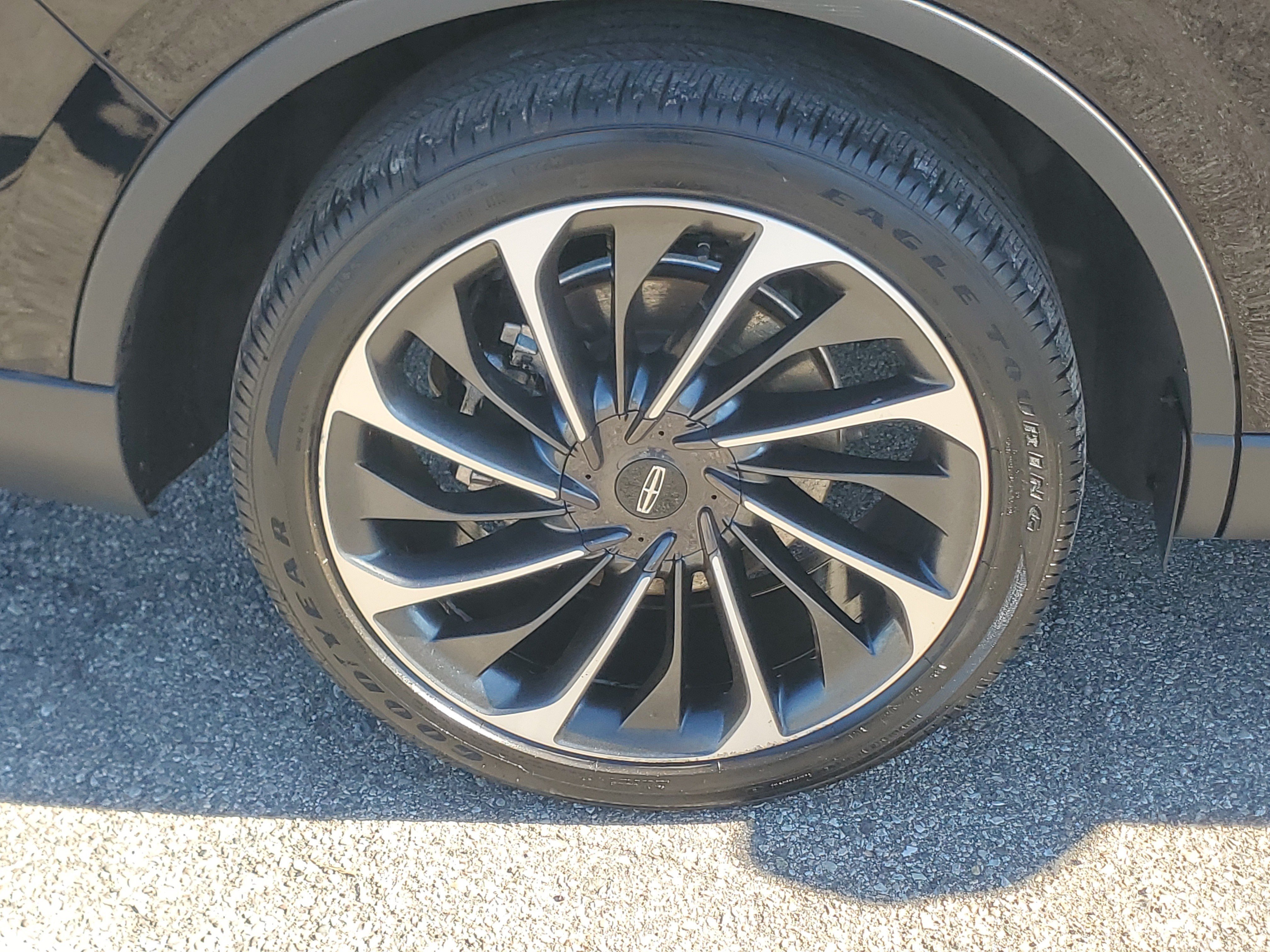 Used 2023 Lincoln Aviator Reserve w/ Equipment Group 201A AWD/4WD image 7