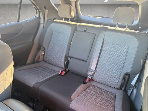Used 2024 Chevrolet Equinox LT image 22