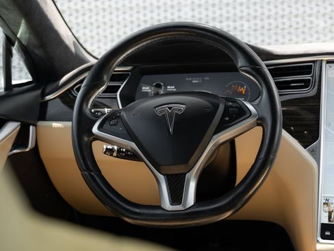 Used 2015 Tesla Model S 90D AWD/4WD image 9