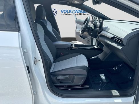 Used 2023 Volkswagen ID.4 Pro RWD image 27