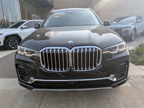 Used 2022 BMW X7 xDrive40i w/ Premium Package image 8