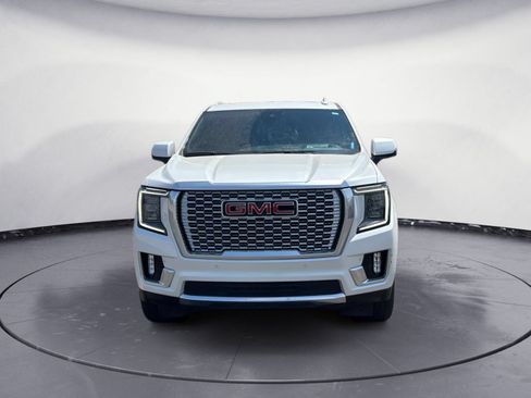 Used 2023 GMC Yukon XL Denali w/ Max Trailering Package AWD/4WD image 2
