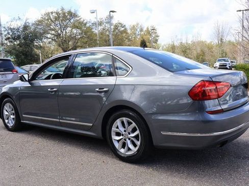 Used 2016 Volkswagen Passat 1.8T S image 5