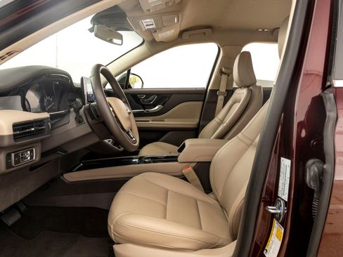 Used 2021 Lincoln Corsair FWD w/ Convenience Package image 14