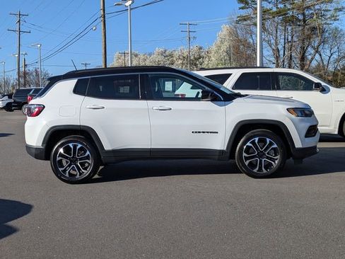 Used 2024 Jeep Compass Limited image 2