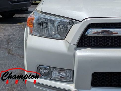 Used 2013 Toyota 4Runner Limited RWD image 11