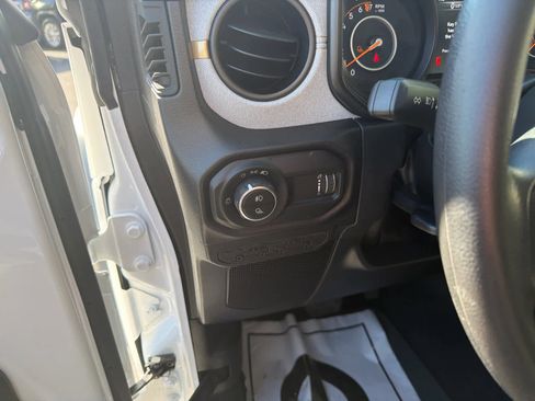 New 2026 Jeep Gladiator Sport image 17