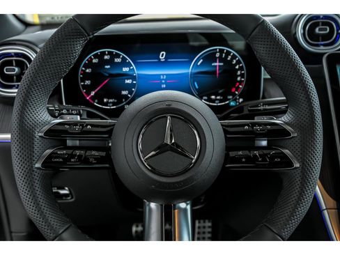 New 2026 Mercedes-Benz GLC 350e 4MATIC image 12