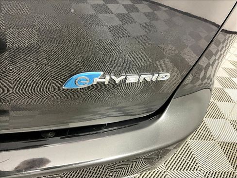 Used 2022 Chrysler Pacifica Touring-L w/ Uconnect Theater Family Group FWD image 24