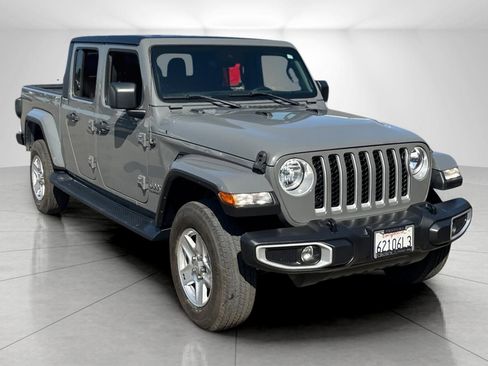 Used 2022 Jeep Gladiator Overland w/ Safety Group image 1