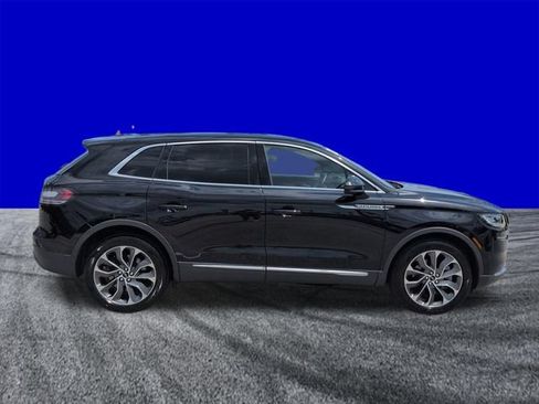 Certified 2021 Lincoln Nautilus Reserve AWD/4WD image 3