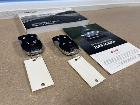 Certified 2023 GMC Acadia SLT w/ Elevation Edition image 16