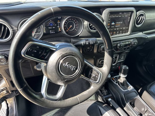 Used 2018 Jeep Wrangler Unlimited Sahara AWD/4WD image 21