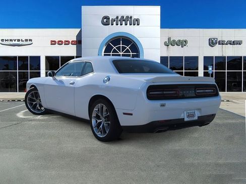 Used 2022 Dodge Challenger GT image 9