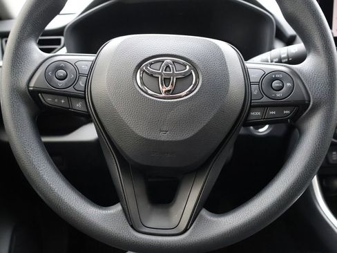 Used 2025 Toyota RAV4 XLE image 35