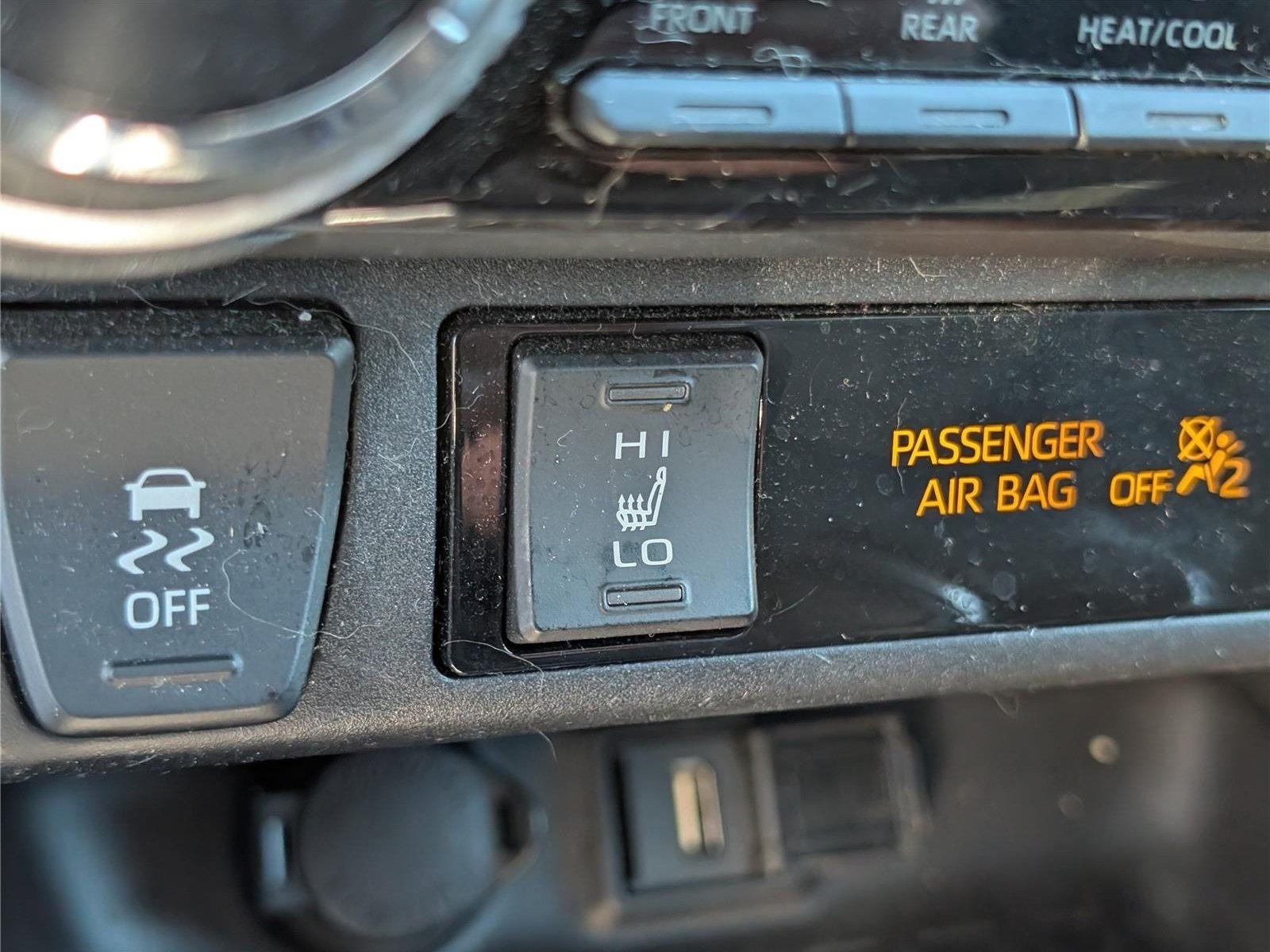 Used 2022 Toyota RAV4 SE w/ Convenience Package AWD/4WD image 27
