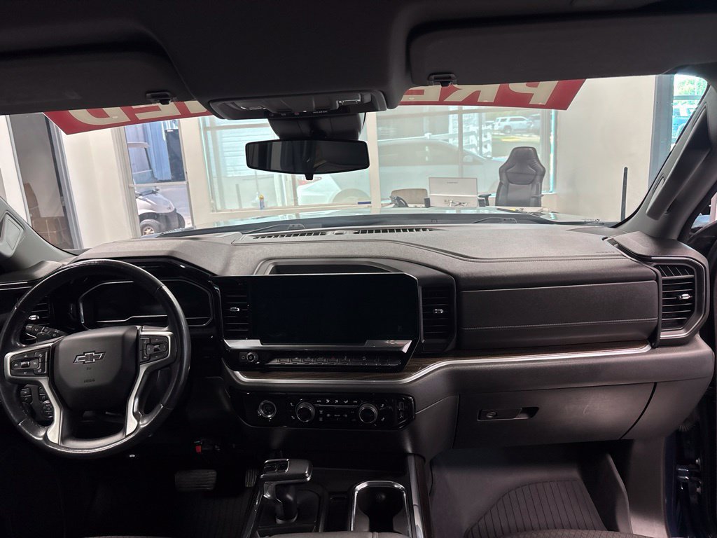 Used 2023 Chevrolet Silverado 1500 RST AWD/4WD image 12