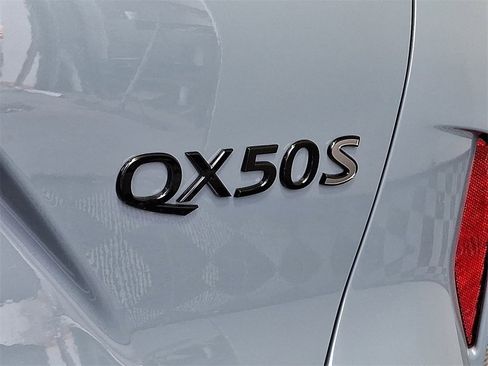 New 2025 INFINITI QX50 Sport image 21
