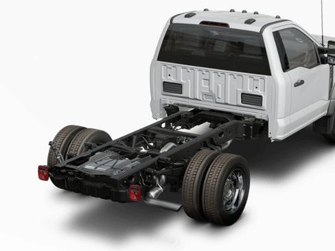 New 2024 Ford F450 XLT w/ XLT Value Package AWD/4WD image 4