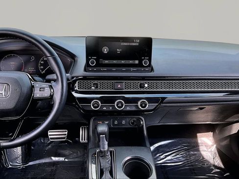 Used 2025 Honda Civic Sport image 10
