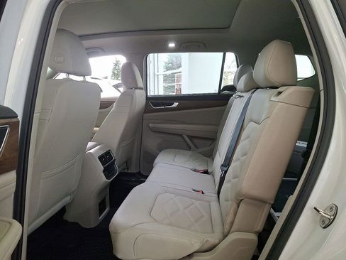 New 2026 Volkswagen Atlas SE image 6