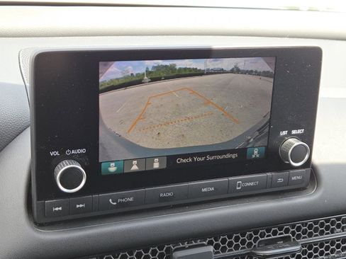 Used 2023 Honda HR-V Sport image 9