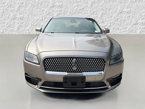 Used 2019 Lincoln Continental Select image 8