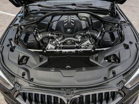 Used 2022 BMW M850i xDrive Coupe w/ Driving Assistance Package image 58