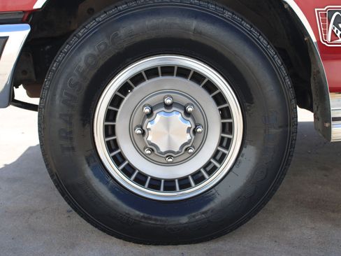 Used 1991 Ford F250 2WD Regular Cab image 10