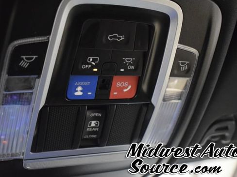 Used 2022 RAM 3500 Limited AWD/4WD image 26