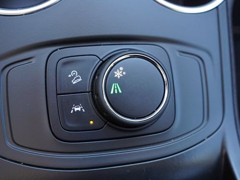Certified 2023 GMC Terrain SLE FWD image 27