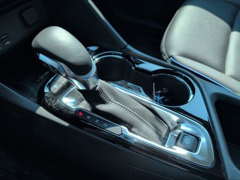 Used 2025 Buick Encore GX Sport Touring w/ Advanced Technology Package FWD image 22