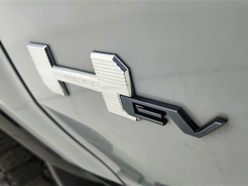 Used 2024 GMC Hummer EV 3X w/ Extreme Off-Road Package image 16