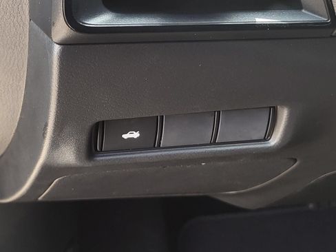 New 2026 Nissan Sentra SR FWD image 18