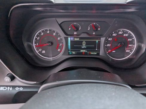 Used 2018 Chevrolet Camaro LT w/ Technology Package image 9