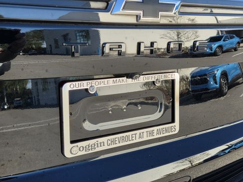 Used 2021 Chevrolet Tahoe Z71 w/ Rear Media and Nav Package image 26