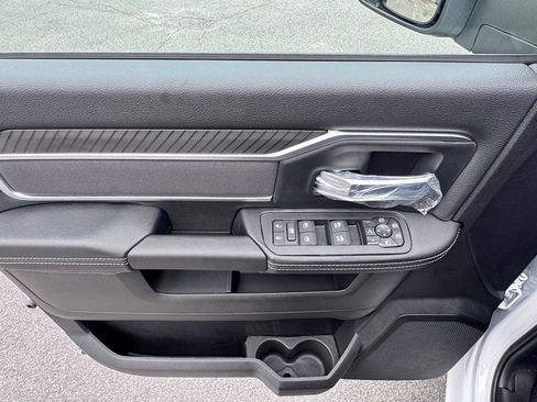 New 2026 RAM 2500 Big Horn AWD/4WD image 10