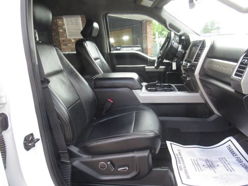 Used 2017 Ford F250 Lariat w/ Chrome Package AWD/4WD image 11