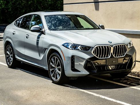 Used 2026 BMW X6 xDrive40i AWD/4WD image 10