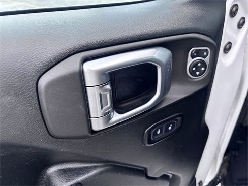 Used 2018 Jeep Wrangler Unlimited Sport S image 13