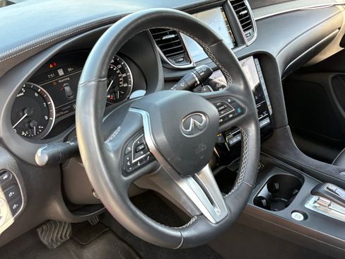 Used 2023 INFINITI QX50 Sensory AWD/4WD image 9
