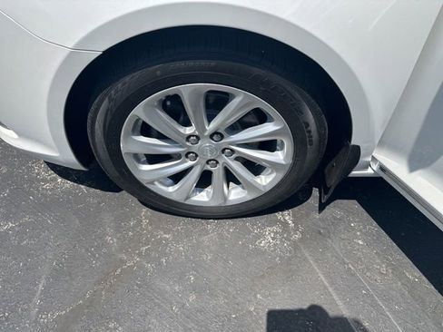 Used 2016 Buick LaCrosse Premium FWD image 24