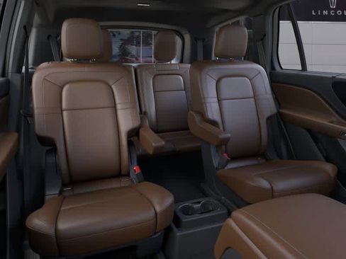 New 2026 Lincoln Aviator Reserve AWD/4WD image 12