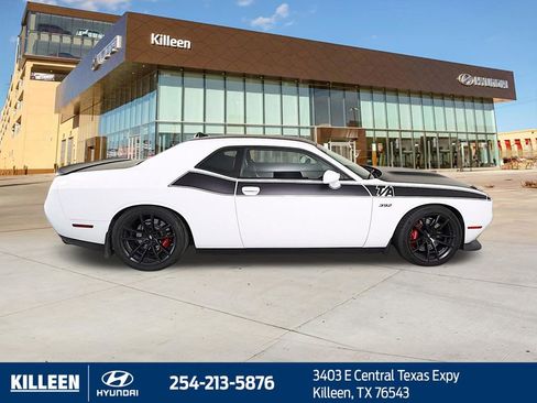 Used 2018 Dodge Challenger T/A RWD image 9