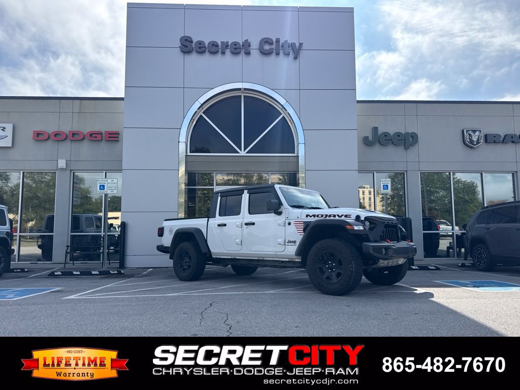 Used 2023 Jeep Gladiator Mojave w/ Cold Weather Group AWD/4WD image 1