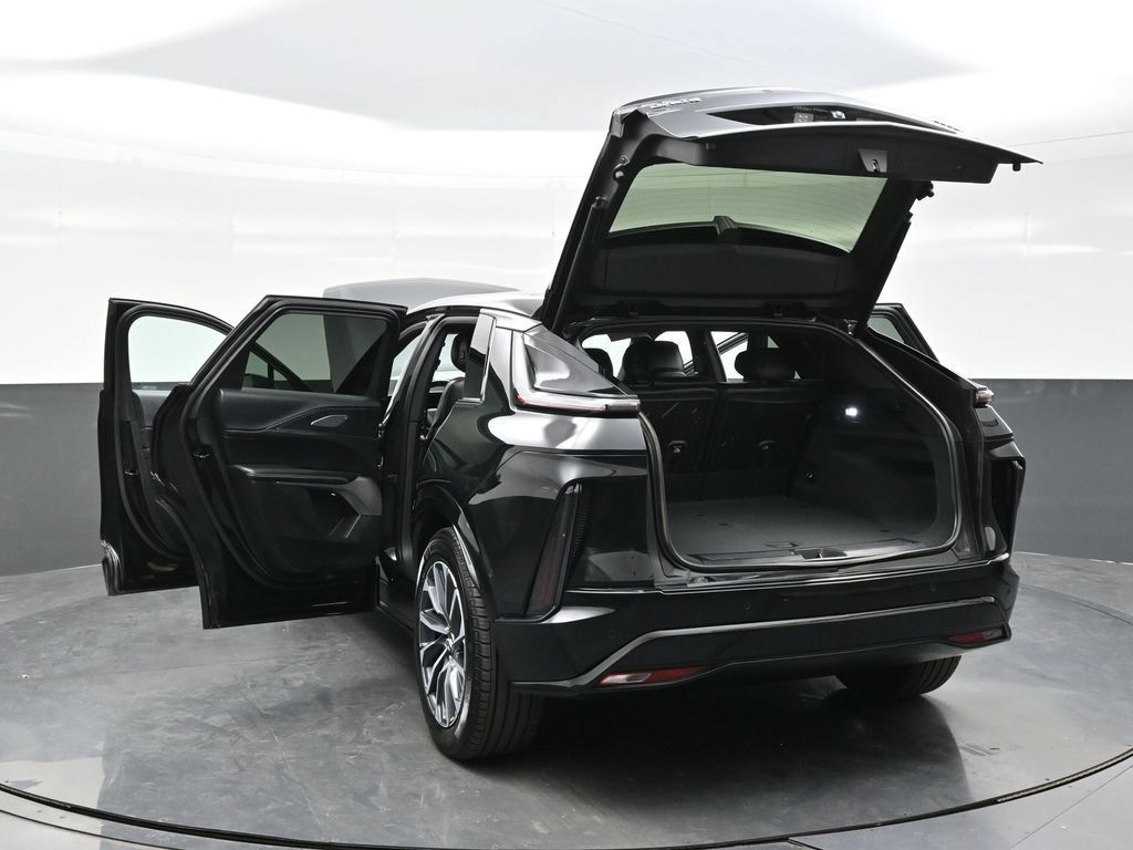 Certified 2025 Cadillac Lyriq Luxury AWD/4WD image 41